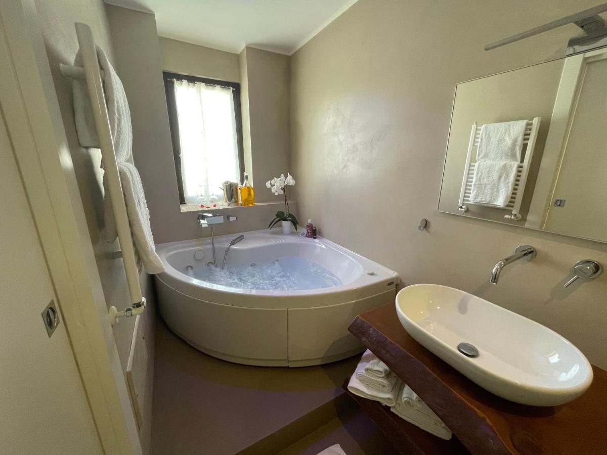 Dimora Bellini Apartment And Rooms Castellana Grotte Extérieur photo